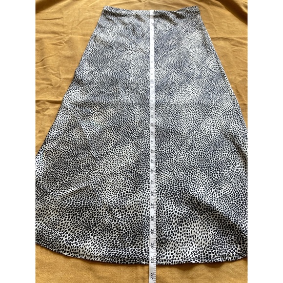 Re:named satin skirt : 90’s vibes : cheetah print - Picture 8 of 11